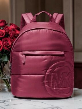 New Michael Kors Quilted Logo Unisex Large Burgundy Backpack! Originally $385